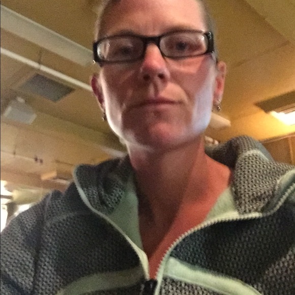 Meet your Posher, Jill - Picture 1 of 1